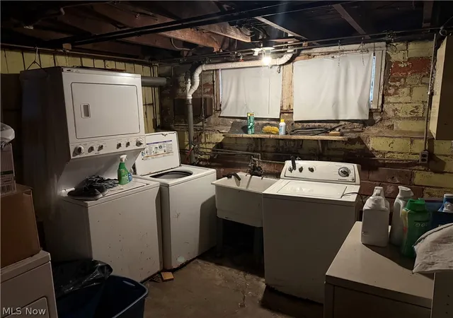Photo 31 of Multi family home for sale at 1574 Glenmont Rd, Cleveland, OH 44118 | MLS# 5244093 | Listing updated on 2026-09-12