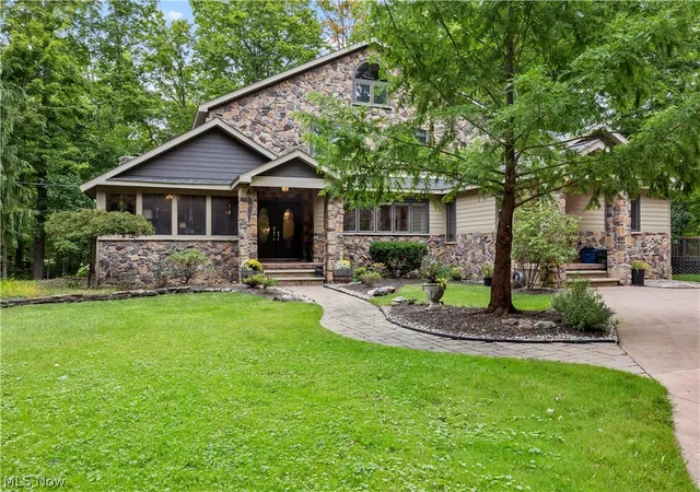 Photo 1 of Single family home for sale at 7587 Lewis Rd, Olmsted Twp, OH 44138 | MLS# 5244092 | Listing updated on 2026-09-21