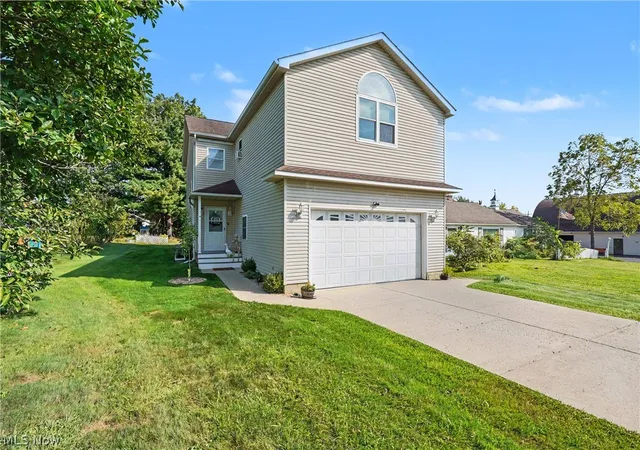 Single family home for sale at 68 Roche Way, Youngstown, OH 44512 | MLS# 5243767