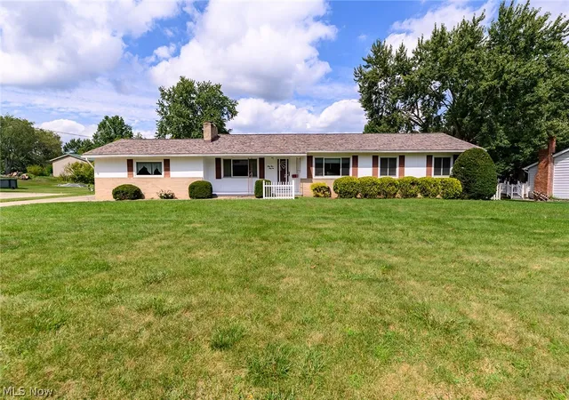 Photo 1 of Single family home for sale at 3341 Linden St Nw, Uniontown, OH 44685 | MLS# 5244144 | Listing updated on 2026-09-12