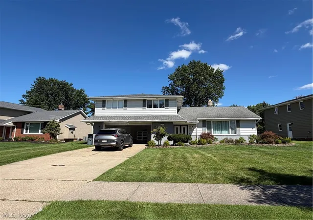 Single family home for sale at 1905 Camberly Dr, Cleveland, OH 44124 | MLS# 5244402