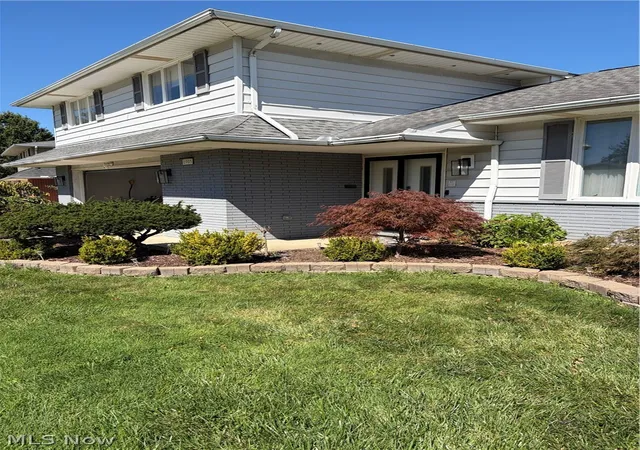 Photo 1 of Single family home for sale at 1905 Camberly Dr, Cleveland, OH 44124 | MLS# 5244402 | Listing updated on 2026-09-12