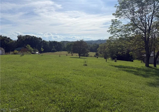 Photo 3 of Sale Pending at 1478 Luby Ln, Zanesville, OH 43701 | MLS# 5244405 | Listing updated on 2026-09-19