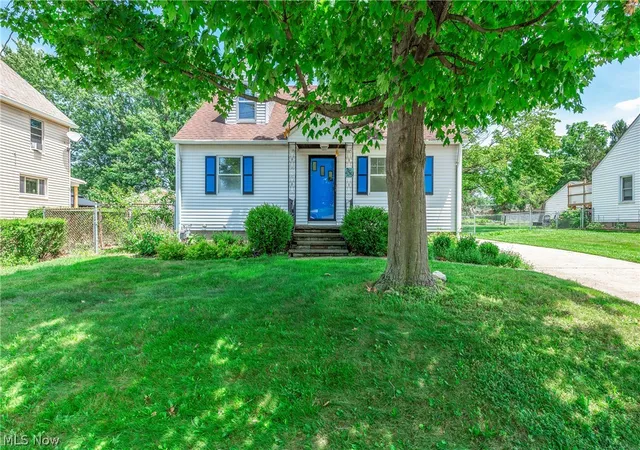 Photo 2 of Single family home for sale at 259 Jackson St, Amherst, OH 44001 | MLS# 5243372 | Listing updated on 2026-09-14