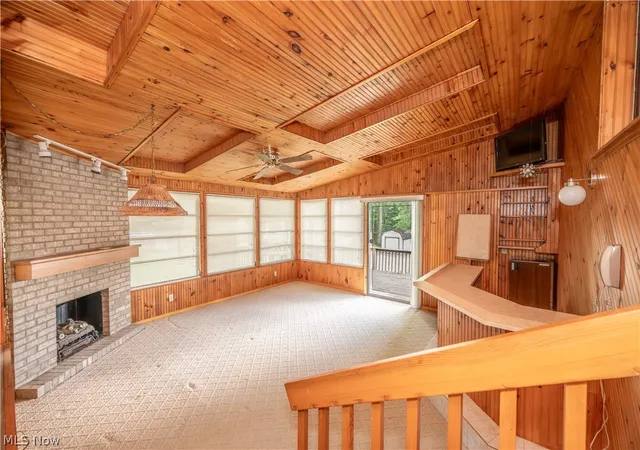 Photo 4 of Single family home for sale at 2882 Decamp Rd, Youngstown, OH 44511 | MLS# 5243977 | Listing updated on 2026-09-12