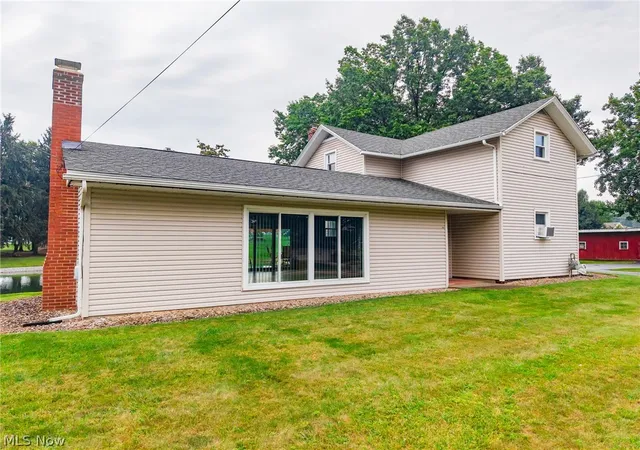 Photo 3 of Sale Pending at 8716 Emerson Rd, Apple Creek, OH 44606 | MLS# 5241045 | Listing updated on 2026-09-25