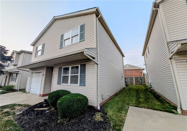 Photo 2 of Sale Pending at 889 Brittney Ct, Willowick, OH 44095 | MLS# 5244217 | Listing updated on 2026-09-18
