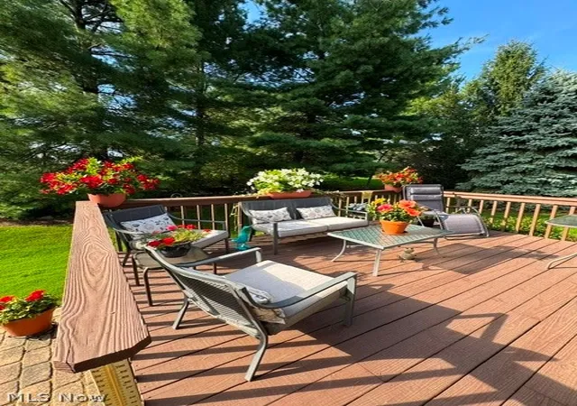 Listing Photo 1 - Condo for sale in building located at 90 W Stonebrooke Dr, Chagrin Falls, OH 44022 - Unit #