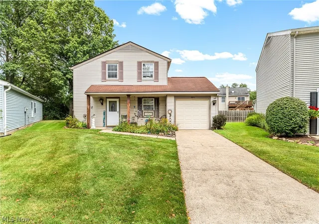 Condo for sale at 8851 Holly Ln, Olmsted Falls, OH 44138 | MLS# 5243037