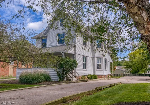 Photo 1 of Single family home for sale at 1455 Lander Rd, Cleveland, OH 44124 | MLS# 5243862 | Listing updated on 2026-09-16