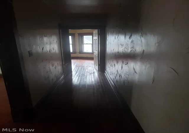 Listing Photo 2 - Condo for sale in building located at 3780 W 37th St, Cleveland, OH 44109