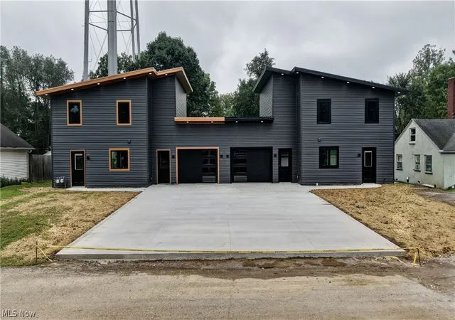 House for sale at 206 Tower St SW, Beach City, OH 44608 | MLS# 5244449 | Listing updated on 2026-09-12