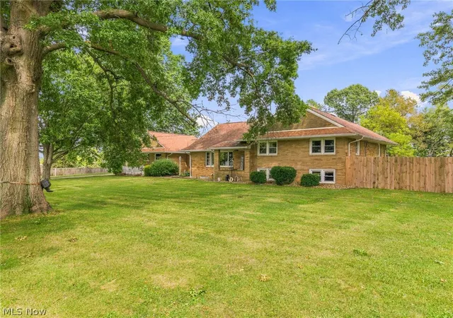 Photo 3 of Sale Pending at 3158 SW Rusty Ave, Canton, OH 44706 | MLS# 5243385 | Listing updated on 2026-09-28