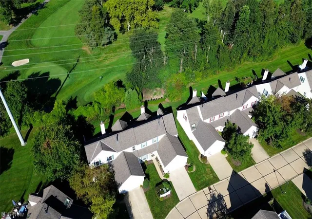 Photo 3 of Condo for sale at 5925 Halle Farm Dr, Willoughby, OH 44094 | MLS# 5244409 | Listing updated on 2026-09-16