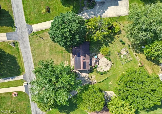 Photo 26 of Single family home for sale at 1700 Deerwood Cir SE, East Sparta, OH 44626 | MLS# 5244472 | Listing updated on 2026-09-22