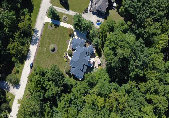 Photo 4 of Sale Pending at 3451 Hunting Run Rd, Medina, OH 44256 | MLS# 5243844 | Listing updated on 2026-09-23