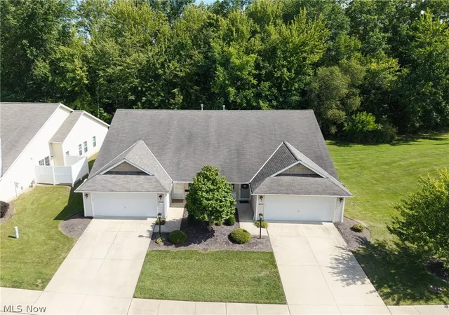 Photo 3 of Condo for sale at 7393 Willow Woods Dr, North Olmsted, OH 44070 | MLS# 5244459 | Listing updated on 2026-09-21