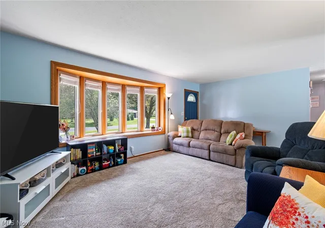 Photo 4 of Single family home for sale at 7578 Kitner Blvd, Northfield, OH 44067 | MLS# 5241568 | Listing updated on 2026-09-28