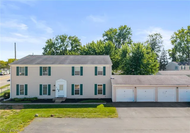 Photo 1 of Condo for sale at 28 Valley Frg Ln #2A, Elyria, OH 44035 | MLS# 5243882 | Listing updated on 2026-09-12