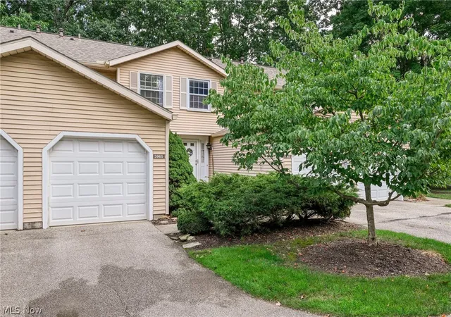 Photo 1 of Sale Pending at 3965 Lake Run Blvd, Stow, OH 44224 | MLS# 5244480 | Listing updated on 2026-09-14