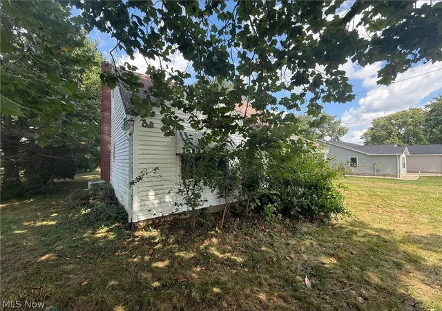 Photo 2 of Single family home for sale at 129 Jackson Rd, Creston, OH 44217 | MLS# 5244497 | Listing updated on 2026-09-20