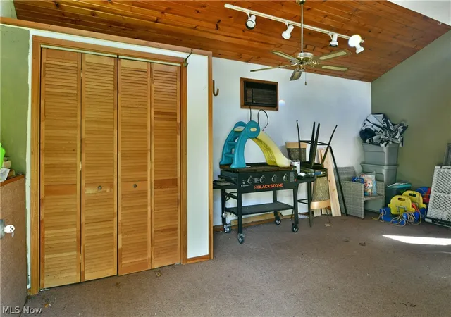 Photo 50 of Sale Pending at 927 Howland Wilson Rd Se, Warren, OH 44484 | MLS# 5244462 | Listing updated on 2026-09-13