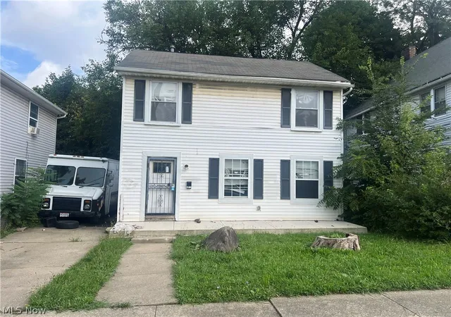 Photo 3 of Single family home for sale at 9501 Anderson Ave, Cleveland, OH 44105 | MLS# 5243334 | Listing updated on 2026-09-28
