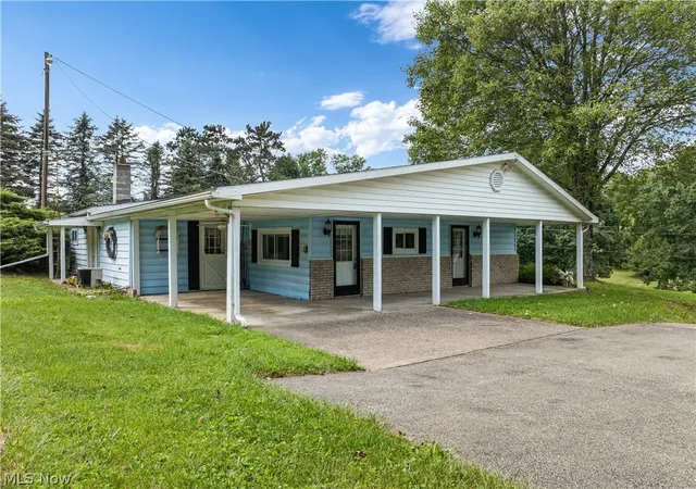 Photo 2 of Single family home for sale at 43133 Old Irondale Rd, Wellsville, OH 43968 | MLS# 5244242 | Listing updated on 2026-09-13