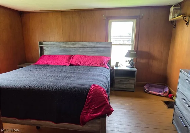Photo 3 of Sale Pending at 1118 S 6th Street, Coshocton, OH 43812 | MLS# 5244047 | Listing updated on 2026-09-17