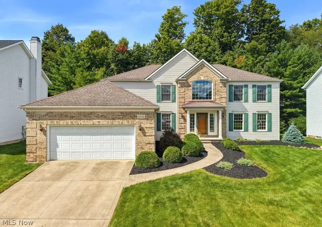 Photo 1 of Single family home for sale at 19332 Timber Crk Cir, Strongsville, OH 44136 | MLS# 5244421 | Listing updated on 2026-09-26