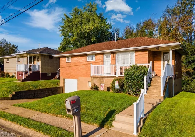 Photo 4 of Single family home for sale at 605 Titus St Ext, Weirton, WV 26062 | MLS# 5244519 | Listing updated on 2026-09-12