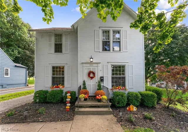 Photo 1 of Single family home for sale at 1051 E 9th Street, Salem, OH 44460 | MLS# 5244485 | Listing updated on 2026-09-18