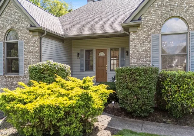 Photo 3 of Single family home for sale at 11735 Tall Pines Dr, Chardon, OH 44024 | MLS# 5237142 | Listing updated on 2026-09-13