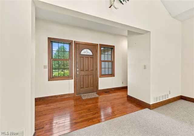 Photo 4 of Single family home for sale at 11735 Tall Pines Dr, Chardon, OH 44024 | MLS# 5237142 | Listing updated on 2026-09-13