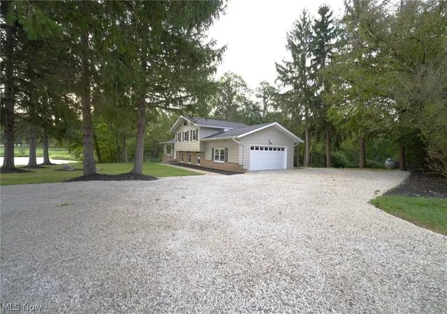 Photo 3 of Single family home for sale at 3954 Remsen Rd, Medina, OH 44256 | MLS# 5244509 | Listing updated on 2026-10-06