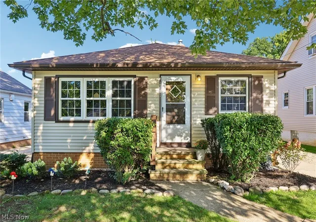 Single family home for sale at 1657 Woodhurst Ave, Cleveland, OH 44124 | MLS# 5244432