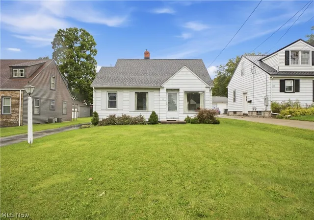 Photo 2 of Sale Pending at 144 Argyle Ave, Youngstown, OH 44512 | MLS# 5244522 | Listing updated on 2026-09-16