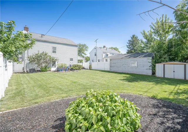 Photo 3 of Sale Pending at 314 Nebraska Ave, Lorain, OH 44052 | MLS# 5244344 | Listing updated on 2026-09-17