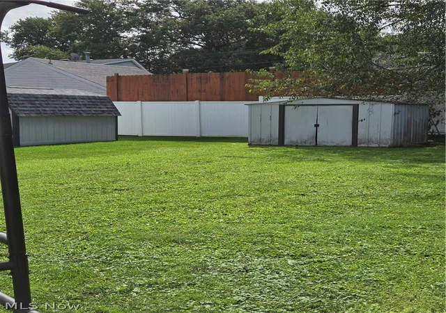 Photo 3 of Sale Pending at 80 Omar St, Struthers, OH 44471 | MLS# 5244478 | Listing updated on 2026-09-25
