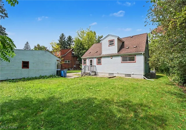 Photo 4 of Single family home for sale at 742 Avondale St, Kent, OH 44240 | MLS# 5244019 | Listing updated on 2026-09-13