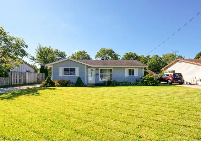 Single family home for sale at 455 Birchwood Dr, Berea, OH 44017 | MLS# 5244533 | Listing updated on 2026-09-13