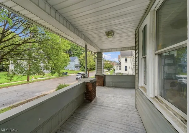 Photo 4 of Single family home for sale at 1013 Celina Ave, Akron, OH 44307 | MLS# 5244584 | Listing updated on 2026-09-13