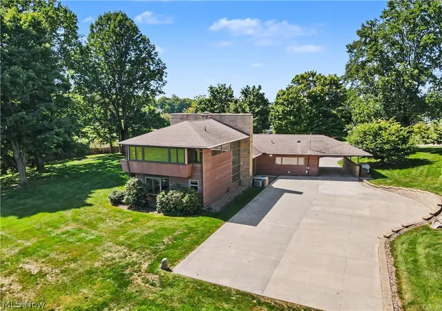 Photo 3 of Single family home for sale at 7532 Diagonal Rd, Kent, OH 44240 | MLS# 5241689 | Listing updated on 2026-10-07