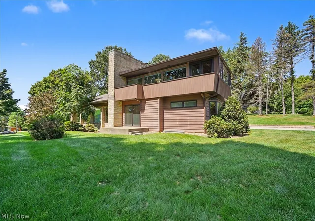 Photo 3 of Single family home for sale at 7532 Diagonal Rd, Kent, OH 44240 | MLS# 5241689 | Listing updated on 2026-10-07