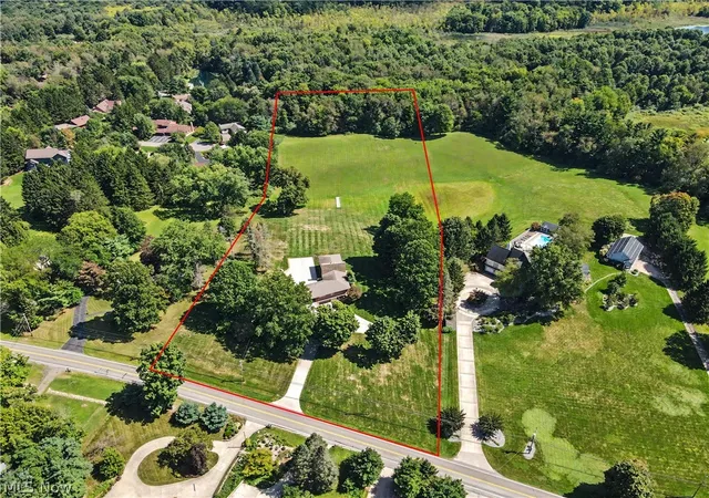 Photo 4 of Single family home for sale at 7532 Diagonal Rd, Kent, OH 44240 | MLS# 5241689 | Listing updated on 2026-10-07