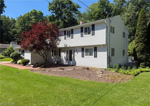 Photo 3 of Single family home for sale at 8094 Rolling Brk Rd, Northfield, OH 44067 | MLS# 5244438 | Listing updated on 2026-09-24
