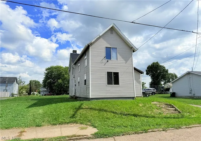 Single family home for sale at 804 Marion Ave SW, Canton, OH 44707 | MLS# 5213658 | Listing updated on 2026-09-14