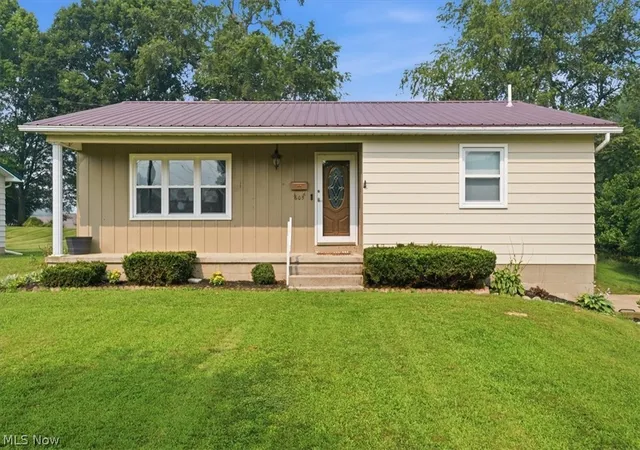 Photo 1 of Single family home for sale at 605 Snyder Dr, Loudonville, OH 44842 | MLS# 5244636 | Listing updated on 2026-09-14