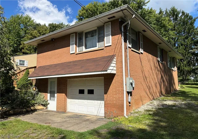 Single family home for sale at 1420 E Beech St, Alliance, OH 44601 | MLS# 5244302