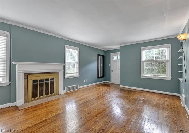 Photo 3 of Single family home for sale at 24907 E Oakland Rd, Bay Village, OH 44140 | MLS# 5244574 | Listing updated on 2026-10-06